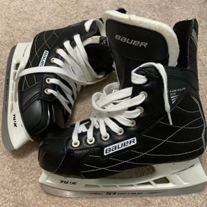 BAUER ICE HOCKEY SKATES